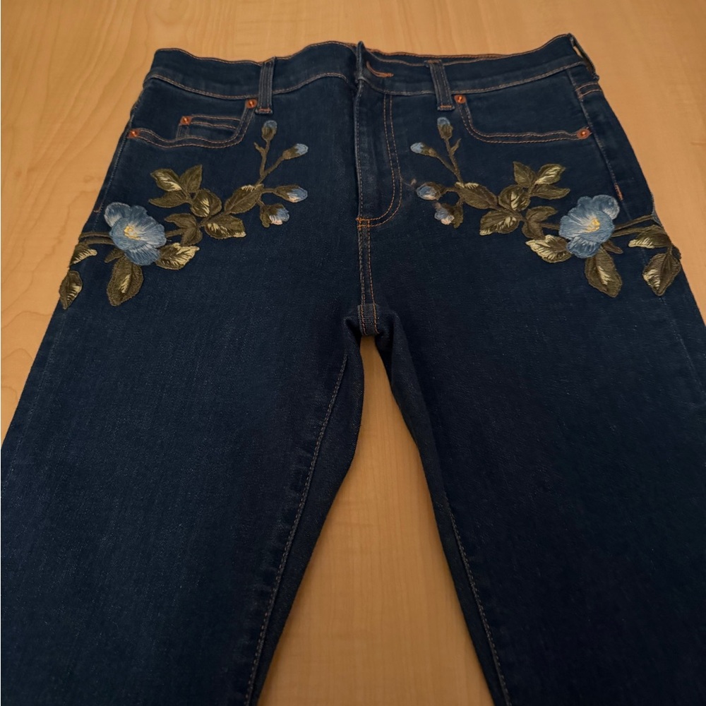 Gucci Dark Blue Jeans with Floral Embroidery